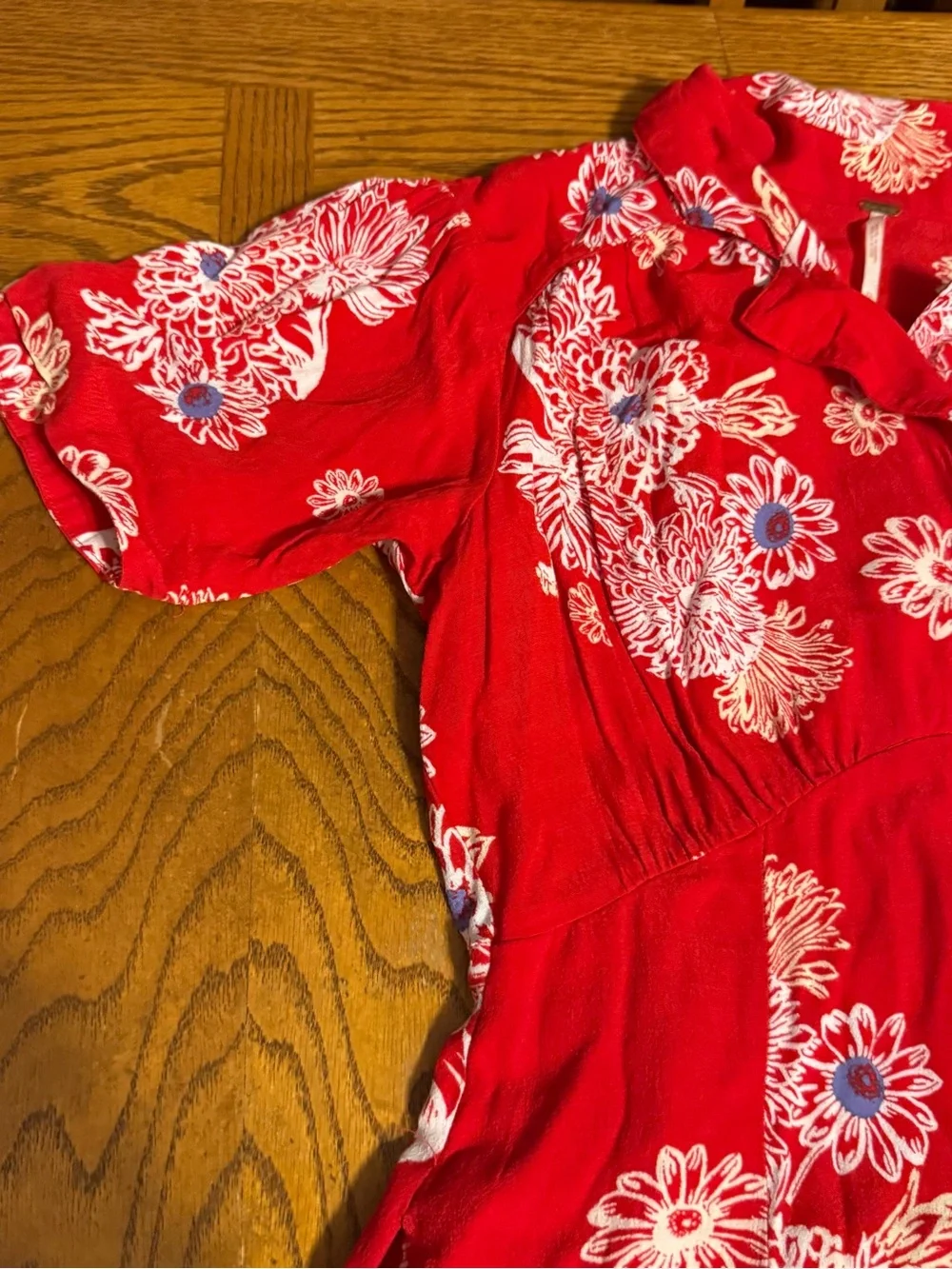 Free People Blue Hawaii Red Floral Print Short Sleeve Mini Dress Sz XS Sundress